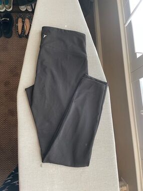 Old Navy Active Black Compression Leggings Size S